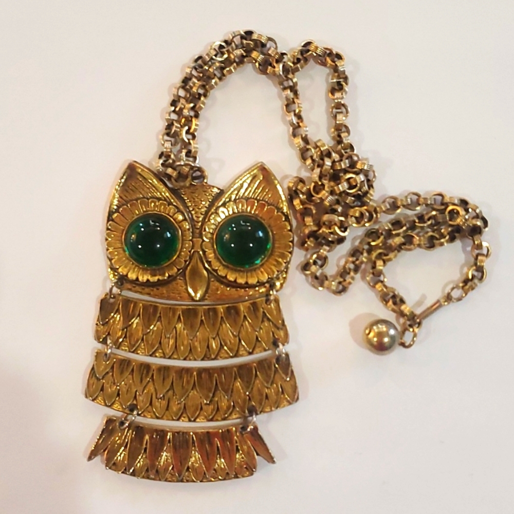 vintage gold tone 70s owl necklace
